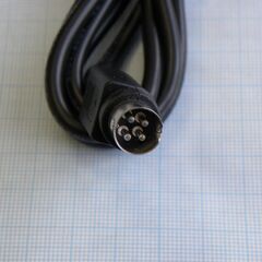 шт. 9мм 4pin провод 1.5м фер фильтр, штекер питания с проводом 0.8мм2 (18awg), с ферритовым помехозащищающим фильтром