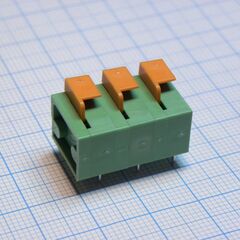 DG142R-7.62-03P-14-00A(H), нажимной безвинтовой клеммный блок на 3 контакта. зажим типа торцевой контакт. серия dg142r-7.62