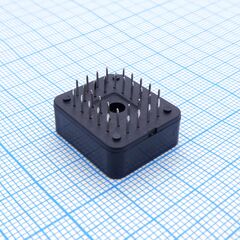 DS1032-32SDNT1A, plcc сокет 32 контакта шаг 1.27, коричневый, h=3.81мм, dip