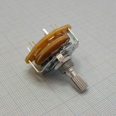 DS SR-25-3, переключатель одногалетный 3 положения ручки, 2 группы замыкающих контактов, вал 6мм с насечкой