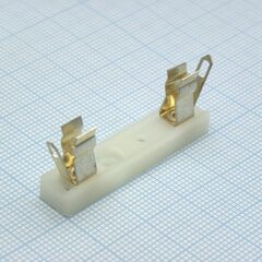 504.000, держатель предохранителя 6.3х32mm, открытого типа, монтаж на плату, крепление под винт, 250v, 6,3a