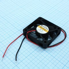 YDM5010C12F, вентилятор 12в 50х50x10 c, 0.96вт, 4500 об/мин, 11.2м3/час, 30.5дб, подшипник скольжения cycleseal, тип вывода - провод