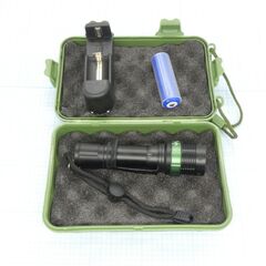 Фонарь аккум.ручной UltraFlash E142, (акк.1х18650 1.2ач или 3хааа) 1св/д 3вт (250лм), фокусировка, 3 режима, металлический, черный, бокс