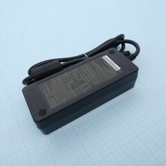 GST60A05-P1J, ac-dc, 30вт, вход 90...264b ac, 47...63 гц, 127...370b dc, выход 5b/6a, изоляция 3000в ac, 125x50x31.5мм, -30...+70°с, сетевой разъём iec320-c14, выходной разъем 11, диам. 5.5х2.1мм