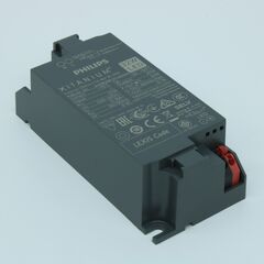 XITANIUM 32W/M 0.7A 46V SC 230V, ac-dc, 32.2вт, ккм, стабилизация тока, вход 202…254в ac, 50…60гц, выход 0.7a/31…46в, в кожухе 97.2х43х30мм, -20…+50°с