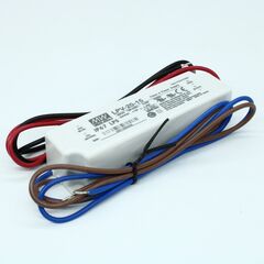 LPV-20-15, ac-dc, 20вт, ip67, вход 90…264в ac, выход 15в/1.33a, изоляция 3000в ac, в кожухе 118х35х26мм, -30…+70°с
