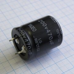 LG200M0470BPF-2530, с защёлкиваемыми выводами 200v 470uf ±20%, стандартные, 2000часов, 1.4a -20...+105°с