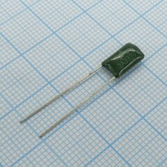 JFA-100-3300 ±5%, 100v-3300 pf / 6,5*11*4 /-40°+85°
