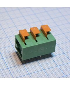 DG142R-7.62-03P-14-00A(H), нажимной безвинтовой клеммный блок на 3 контакта. зажим типа торцевой контакт. серия dg142r-7.62