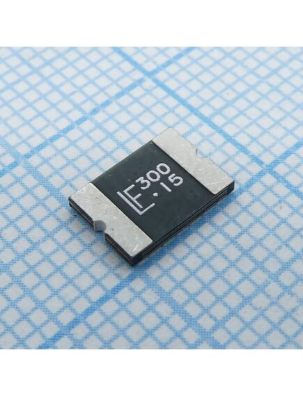 2920L300/15DR, самовосстанавливающийся предохранитель ptc 3a(hold) 5a(trip) 15vdc 40a 1.5w 20s 0.015ohm smd