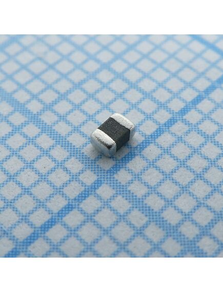 VC080505A150DP, smd варистор 0805 4vac/5.6vdc 40a 8.5v(1ma) 0.1вт 0.1дж, лента в катушке