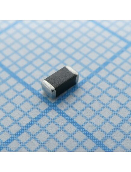 B72520T0110K062, smd варистор 1206 11vac/14vdc 200a 18v(1ma), 8 мвт, стандартн. серия, лента в катушке (siov-ct1206k11g)