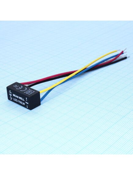 LDD-700LW, dc/dc led понижающий, вход 6…36в, выход 2…32в/0.7а, кпд до 95%, вход on/off/dimm, 31.8x20.3x12.2мм, проводные выводы, -40…71°c, пластик