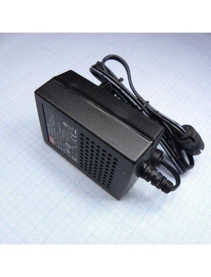 GST36E12-P1J, ac-dc, 36вт, вход 85...264b ac 47...63 гц,, выход 12b/3a, изоляция 3000в ac, 79x54x33мм, -30...+70°с, выходной разъем 11, диам. 5.5х2.1мм