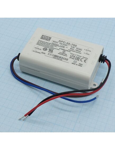 APC-35-700, ac-dc, 35вт, токовый выход, вход 90…264в ac, выход 700ма/15…50в, изоляция 3750в ac, в кожухе 84х57х29.5мм, -30…+70°с