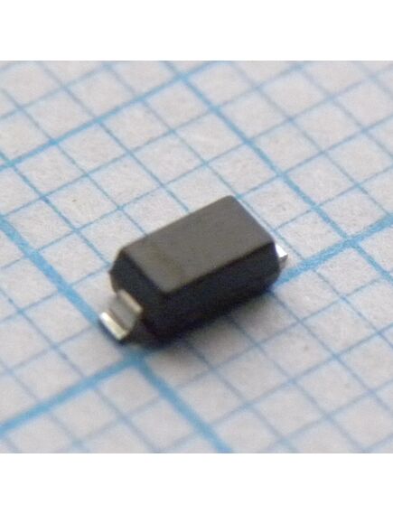 DDZ12BQ-7, стабилитрон одиночный 11.7в 2.51% 500мвт автомобильного применения 2-pin sod-123 лента на катушке